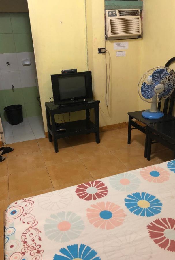 Belen Favila Transient Rooms Near Airport Terminal 3 Manila Dış mekan fotoğraf