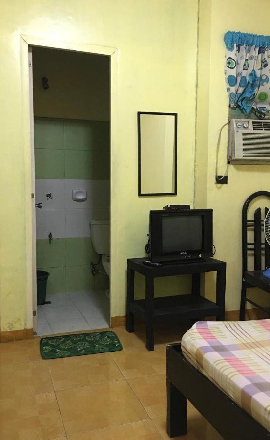 Belen Favila Transient Rooms Near Airport Terminal 3 Manila Dış mekan fotoğraf
